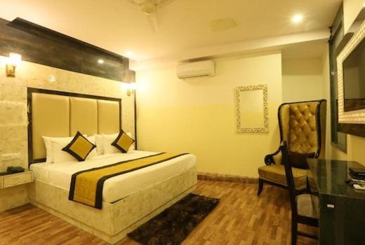 Hotel Plazzo Új-Delhi Kültér fotó
