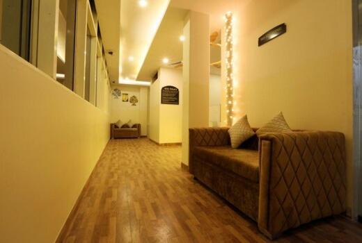 Hotel Plazzo Új-Delhi Kültér fotó