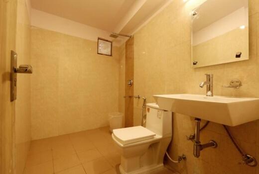 Hotel Plazzo Új-Delhi Kültér fotó